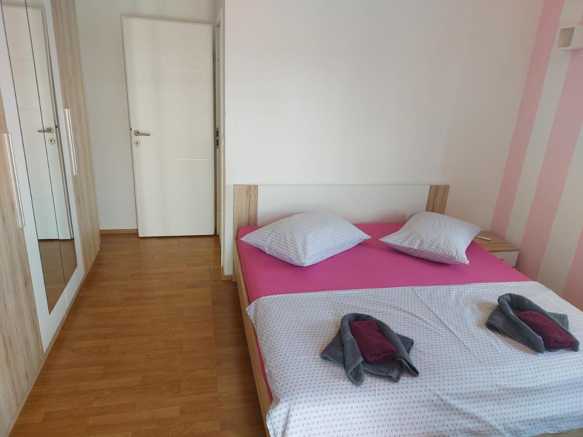 Great View Comfortable Apartment Whit Free Parking Split Ngoại thất bức ảnh